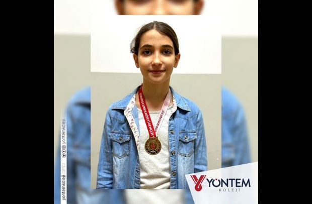 10-11 Aralık tarihlerinde düzenlenen  Konya İl Birinciliği Satranç Turnuvası'nda 13 Yaş Altı Konya 3.sü Bahar Elvin Eren