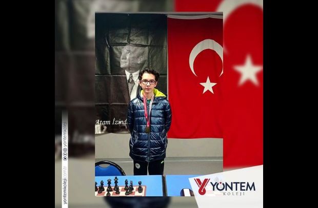 10-11 Aralık tarihlerinde düzenlenen  Konya İl Birinciliği Satranç Turnuvası'nda 14 Yaş Altı Konya 1.si Burak Yağız Dereli