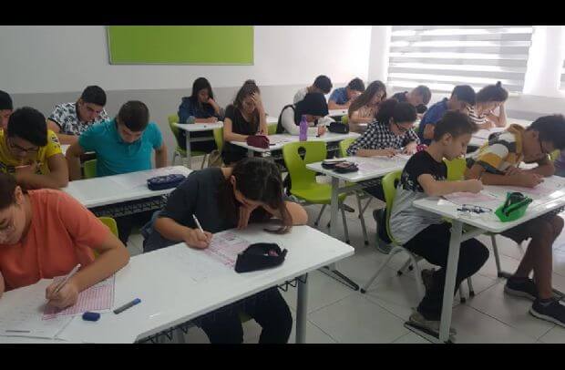 9 ve 10. sınıflarımıza İngilizce Yeterlilik Sınavı ( English Proficiency Test) yapıldı.