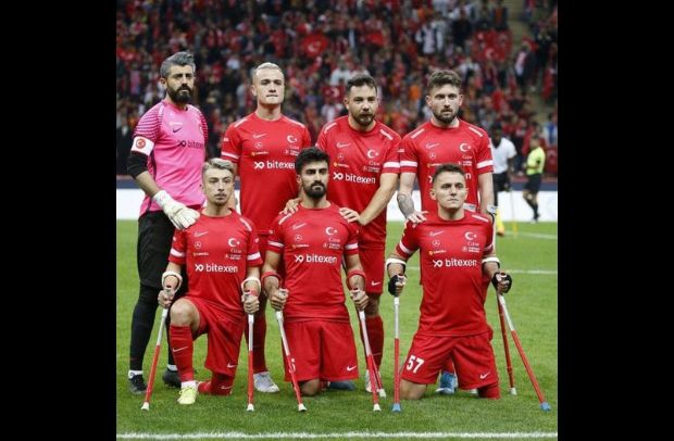 Dünya şampiyonu olan Ampute Milli Takımımızı kutluyoruz. 