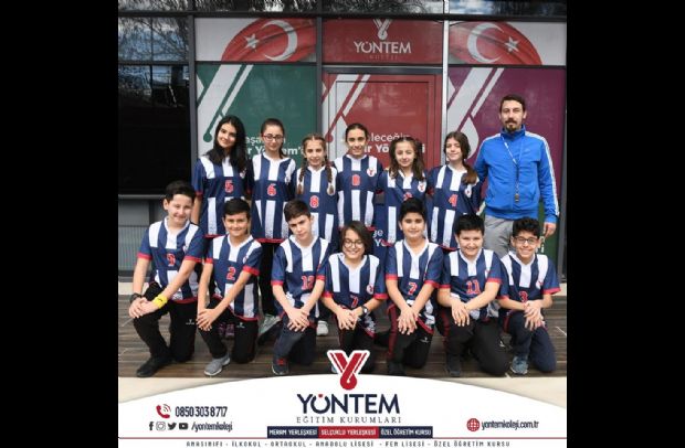 Geleneksel Çocuk Oyunları Mendil Kapmaca Yarışması'nda 6. sınıf Mendil Kapmaca Takımımız Meram Şampiyonu olmuştur.
