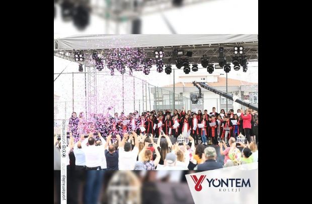  YÖNTEM KOLEJİNDE GÖRKEMLİ 4. SINIF MEZUNİYET TÖRENİ...